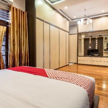 Oyo 619 Naufal Guest House Syariah Medan Exteriör bild