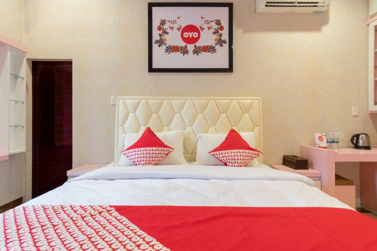 Oyo 619 Naufal Guest House Syariah Medan Exteriör bild